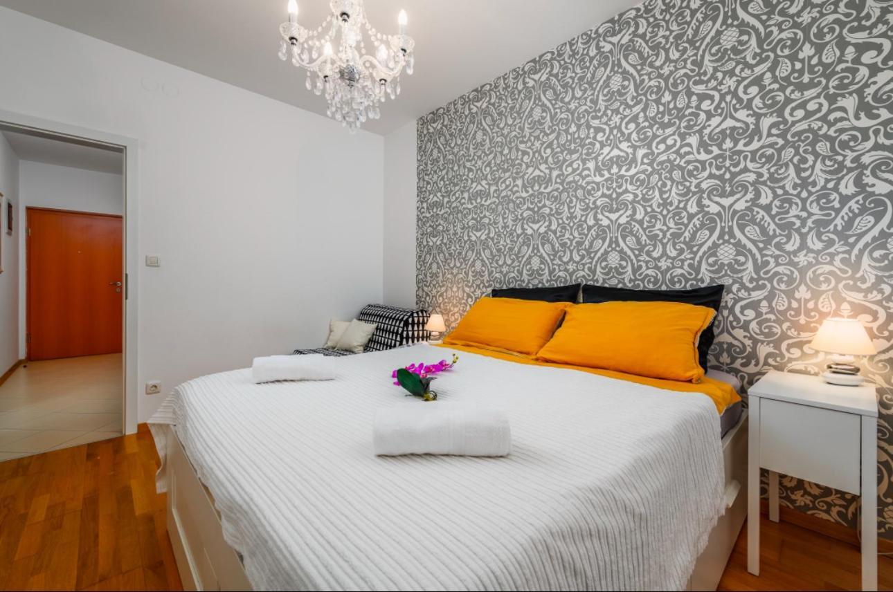 Aureo Apartment Pula Center المظهر الخارجي الصورة
